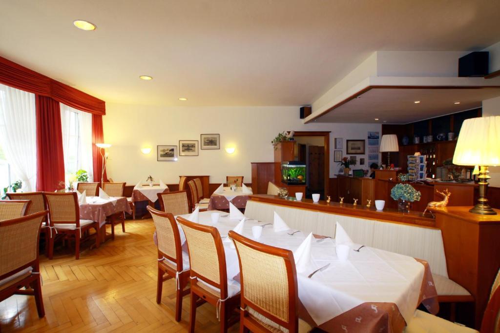 Hotel Goldener Hirsch Friedrichshafen Exterior photo