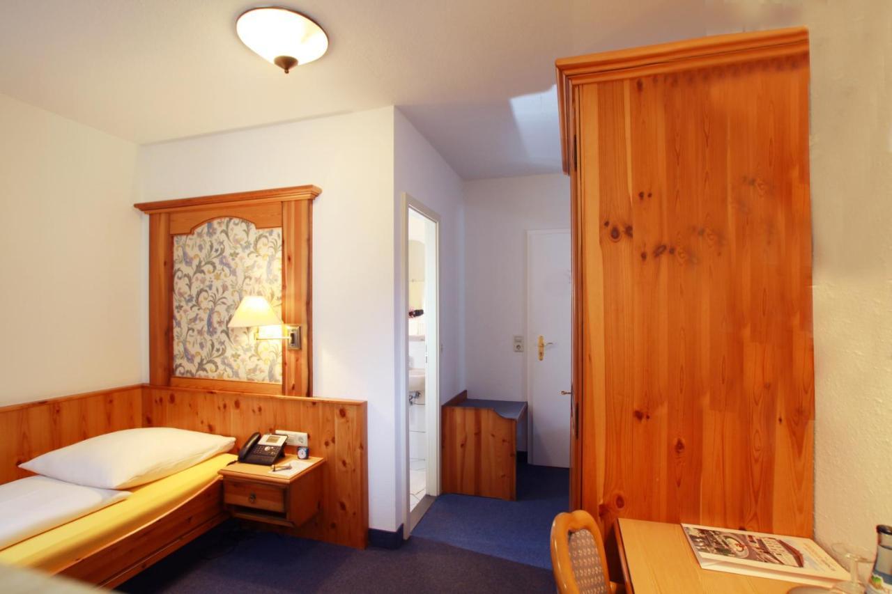 Hotel Goldener Hirsch Friedrichshafen Exterior photo